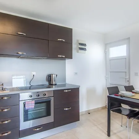 Domuzin Apartman