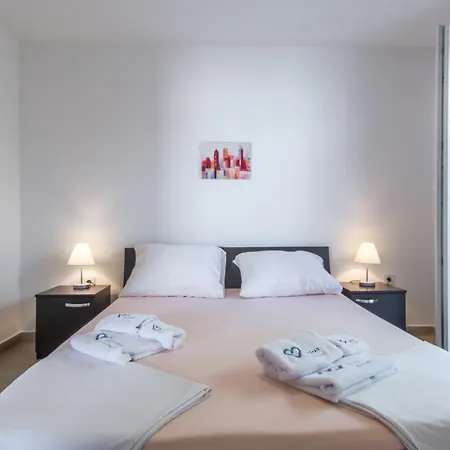 Domuzin Apartman