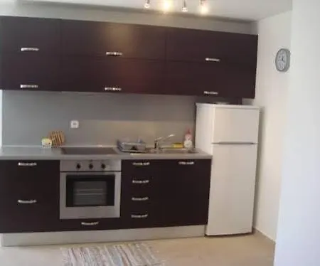 Domuzin Apartman *